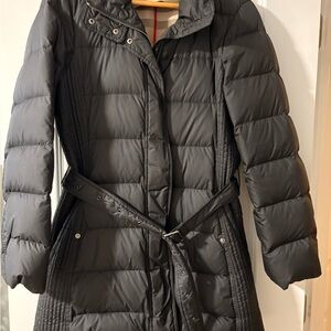 Burberry Women's Puffer Jacket - Black Sz M